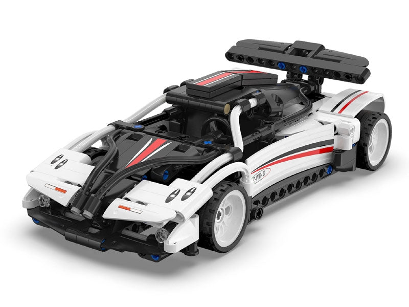 Detailed 1:18 scale sports car design