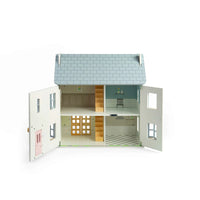 2 storeys,4 rooms & loft