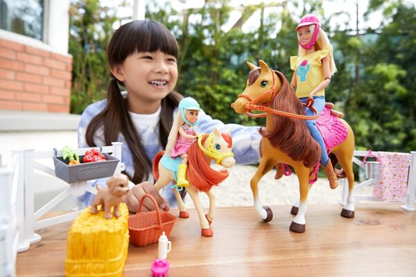 Barbie Hugs & Horses Playset