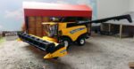 Britains 1:32 New Holland Combine CR9.90
