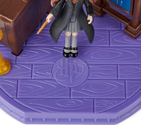 Wizarding World Magical Minis Charms Classroom with Exclusive Hermione Granger Figure and Accessories