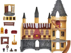 Wizarding World Magical Minis Care of Magical Creatures Playset with Exclusive Luna Lovegood Figure and Accessories
