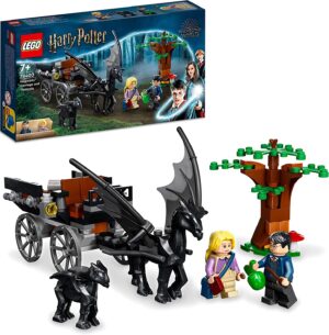 LEGO 76400 Harry Potter Hogwarts Carriage & Thestrals Set with 2 Winged Horse Figures and Luna Lovegood Minifigure